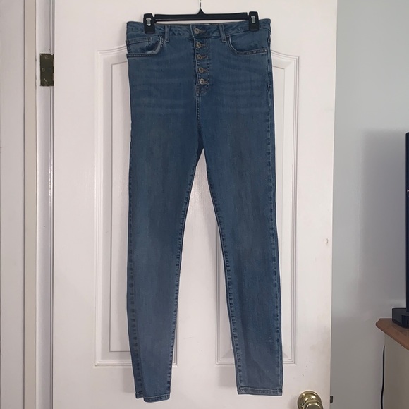 Forever 21 High-Rise Medium-Washed Skinny Jeans - Picture 1 of 4